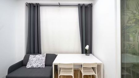 Carrer del Forn de lHospital, Valencia, Valencian Community 46001 - Photo 2