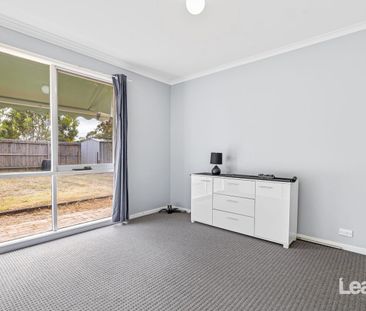 Central Mitchells Lane - Large Rear Yard! - Photo 6