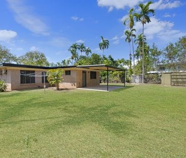 FAMILY-FRIENDLY AND MOVE-IN READY!! - Photo 1