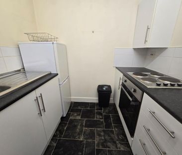 Blundellsands Road East, Liverpool, L23 8XB - Photo 5