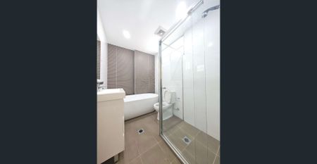 Fully tiled 1 bedroom!! - Photo 4