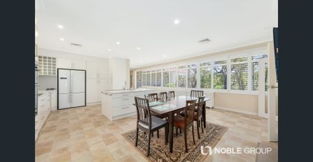 Nature-Facing private and spacious Family Home - Photo 5