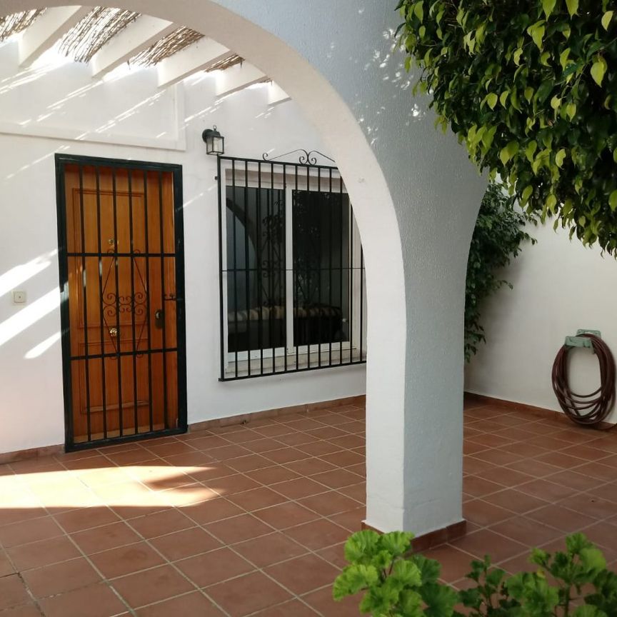 Super Well Presented Semi Detached Villa For Long Term Rental - Photo 1