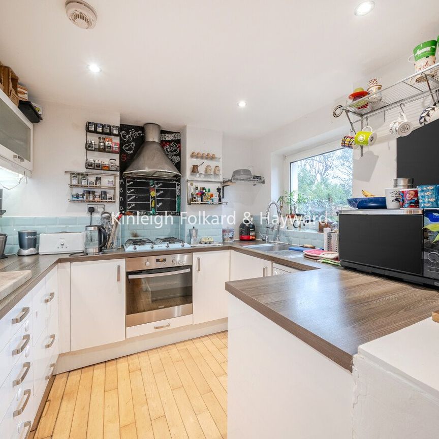 Knollys Road, Tulse Hill, London, SW16 - Photo 1