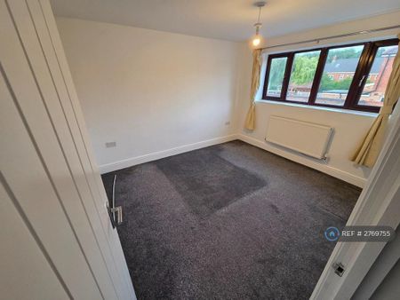 1 bedroom flat to rent - Photo 5