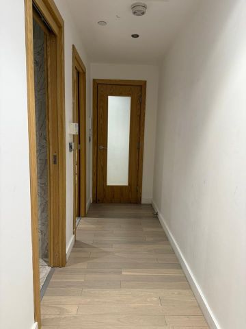 Studio Flat, Produce Exchange Building, L2 - Photo 5