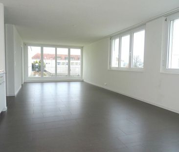 Modern attic apartment on the outskirts of the city - Photo 2