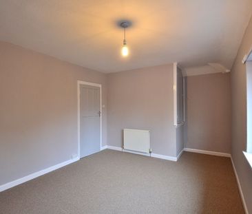 Greenoak Crescent,, Stirchley,, Birmingham - Photo 4