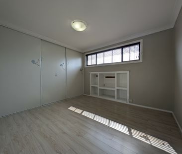 Two bedrooms split-level house - Photo 5