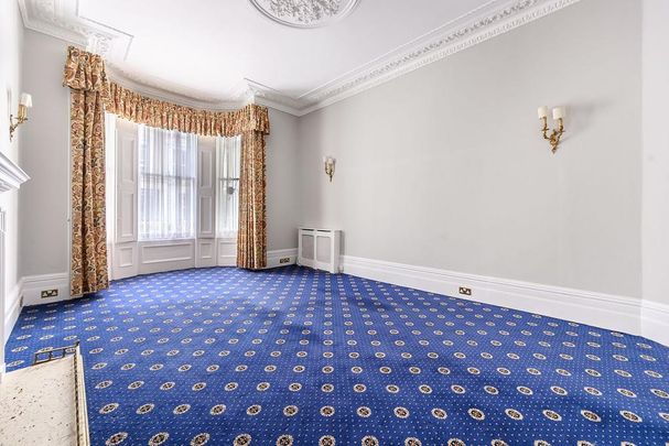 3 bedroom flat to rent - Photo 1