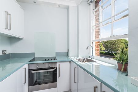 Neville House, 137 London Road, Twickenham, TW1 flat to rent - Photo 5