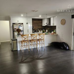 65 Messenger Avenue, Boorooma NSW 2650 - Photo 2