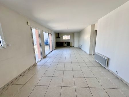 Location Appartement 3 pièces 70m² VAL D ANAST 35330 - Photo 3