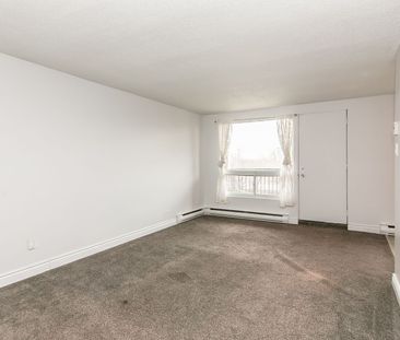 For Lease - 4 Avalon Place Unit# 308, Kitchener, Ontario - Photo 5