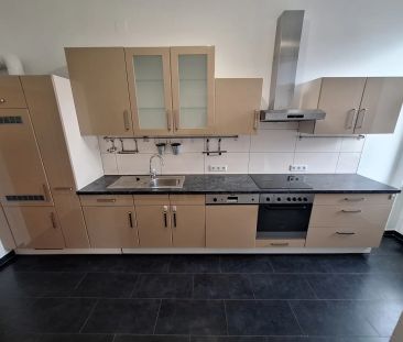 Tolles Familiendomizil oder doch eher 3er-WG? - unbefristet - Photo 2