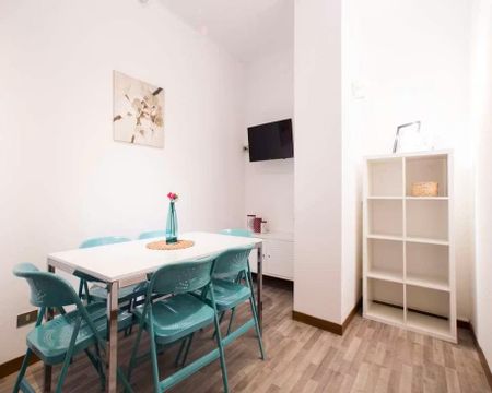 Via Francesco Arese, Milan, Lombardy 20159 - Photo 5