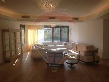 De Închiriat – Apartament exclusivist 5 camere, 235 mp... - Fotografie 3