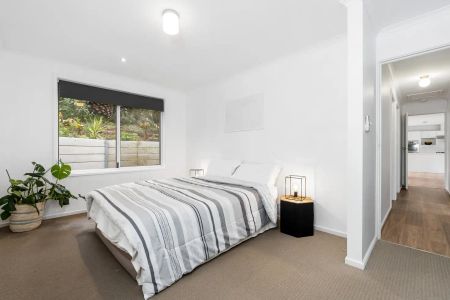 4 Perry Barr Road, Hallett Cove SA 5158 - Photo 5