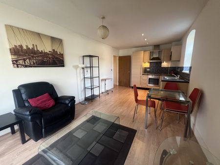 Home 2, 35 Chapeltown Street, Manchester, M1 - Photo 2
