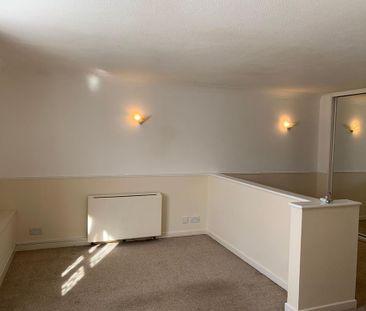 1 bedroom property to rent - Photo 2