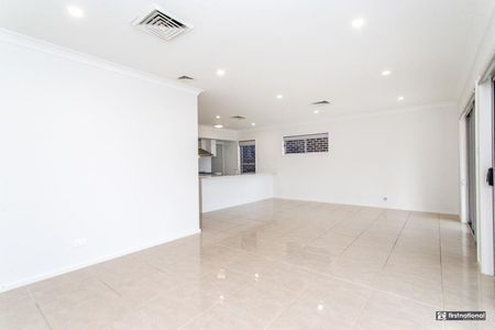 Prime Location! - Photo 3