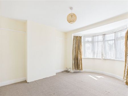 Church Drive, NW9, Middlesex - Photo 2