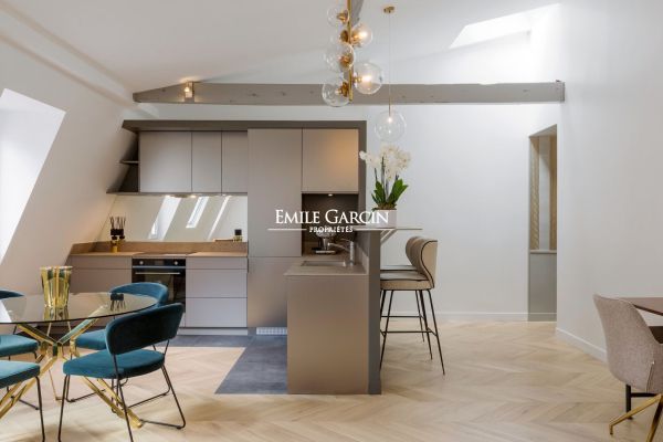 Appartement à louer à Paris 8Ème - Photo 1