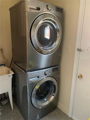 For Lease - 1622 Bristol Road, Mississauga, Ontario - Photo 1