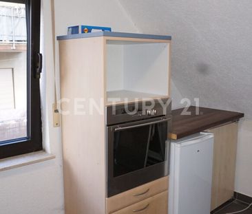 Schöne DG Wohnung mit Balkon nähe Bahnhof - Photo 5