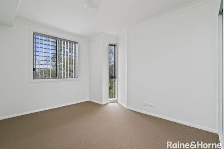 Modern Apartment in Gosford CBD - Photo 2