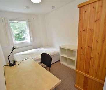 Sparkford Close, SO22 - Photo 5