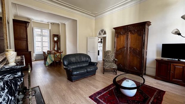 Location Appartement 3 pièces 93m² BEAUNE 21200 - Photo 1