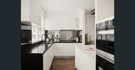 Bright and Modern Townhouse near Sans Souci Beach - Photo 5