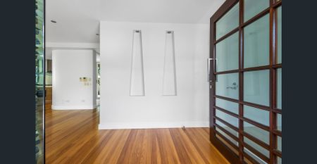 “Asoon” – Steps from the Noosa River - Photo 2