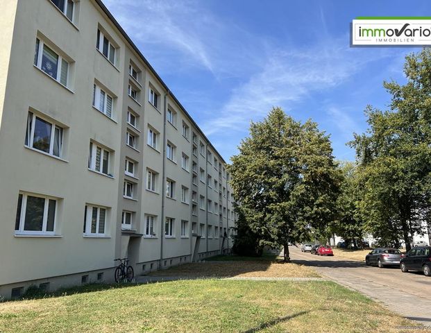 Wohnen in Cracau! Schöne 2-Zimmer-Wohnung mit Dusche, Balkon und Blick ins Grüne. - Photo 1