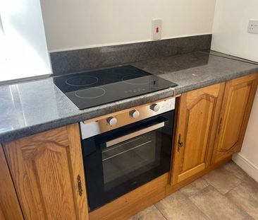 Studio Flat, First Floor Left, AB25 - Photo 2