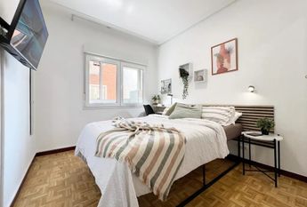 Calle Pedro Heredia, Madrid, Community of Madrid 28028