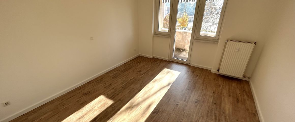 Helle 3-Raum-Wohnung in Stadtfeld West - Foto 1