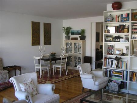 Fantástica penthouse T3 em condomínio com vista rio, na Lapa em Lisboa - Photo 2