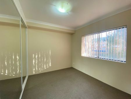 2 Bedroom Unit In Prime Location! - Photo 2