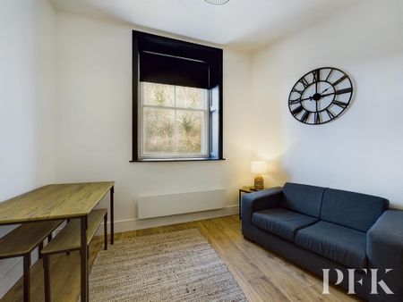 2 bedroom apartment to rent - Photo 2