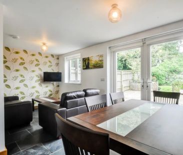 Ardingly Close, Ifield, RH11 - Photo 4