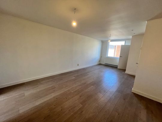 Huis - Te huur - Photo 1