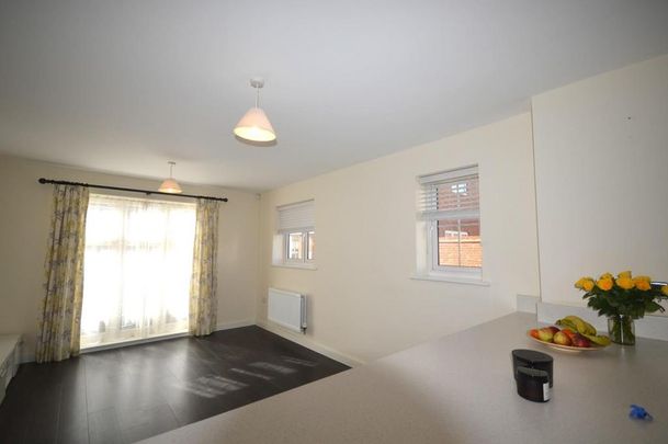 4 bedroom detached house to rent - Photo 1