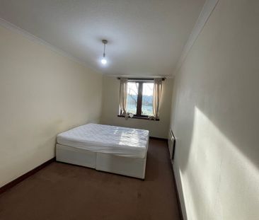 2 Bedroom Property To Rent - Photo 4