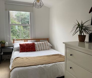 Room in a Shared House, Besley St, SW16 - Photo 2