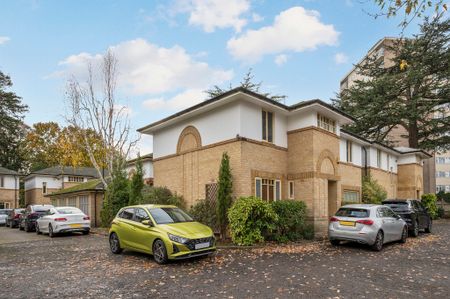 Oak Park Gardens, SW19, London - Photo 3