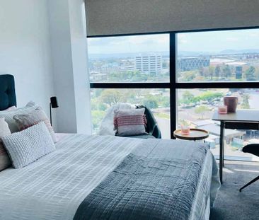 Fully Furnished Secure Studio Apartment - Photo 2