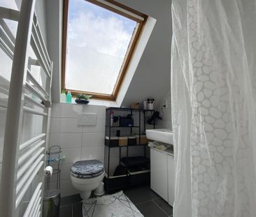 Nachmieter zum 01.05.2026 gesucht: Schicke DG-Wohnung in Düsseldorf... - Photo 4