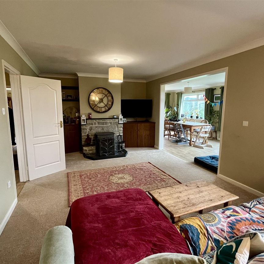 The Common, Okeford Fitzpaine, Blandford Forum, DT11, Blandford Forum - Photo 1